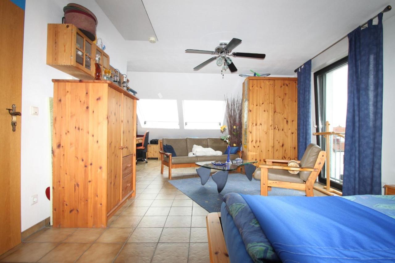 B&B アム ゼー ケルン 部屋 写真